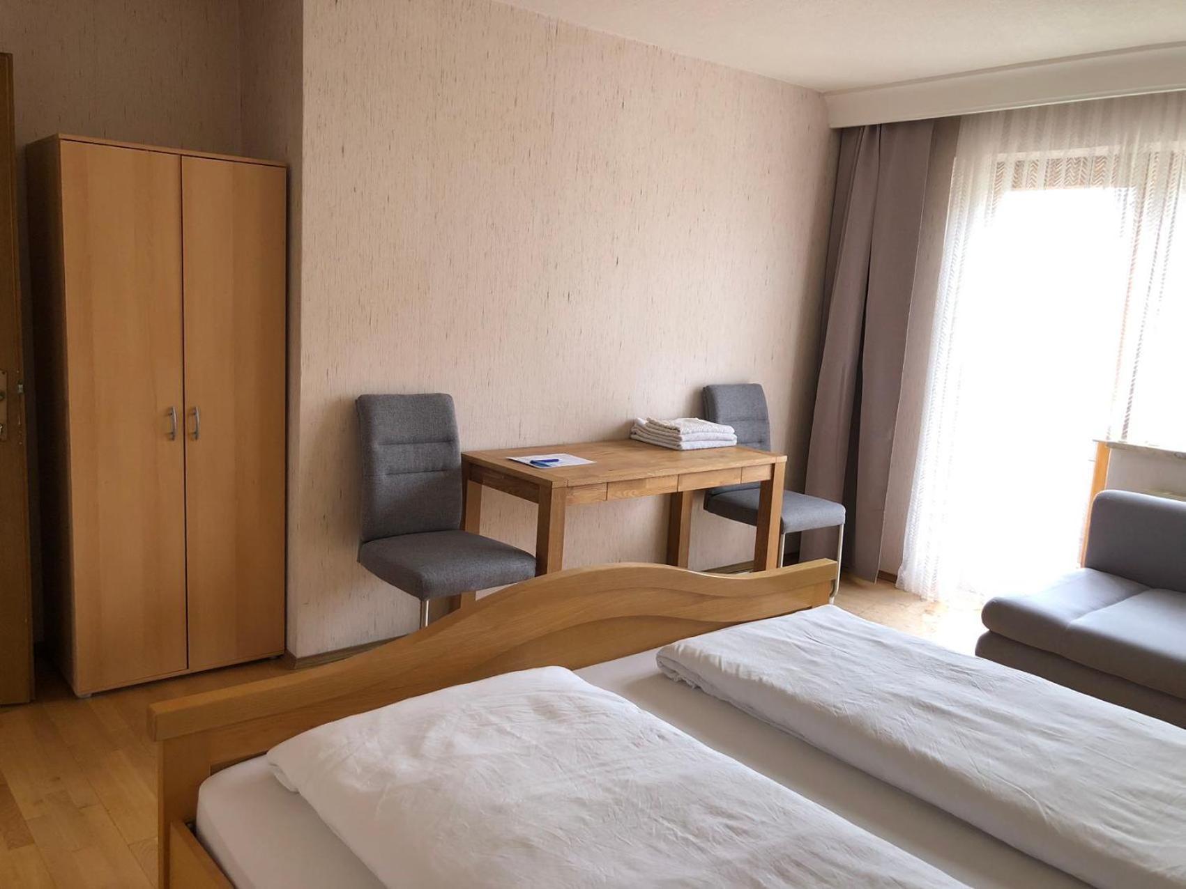 Wei Wei's Hostel Ehenbichl